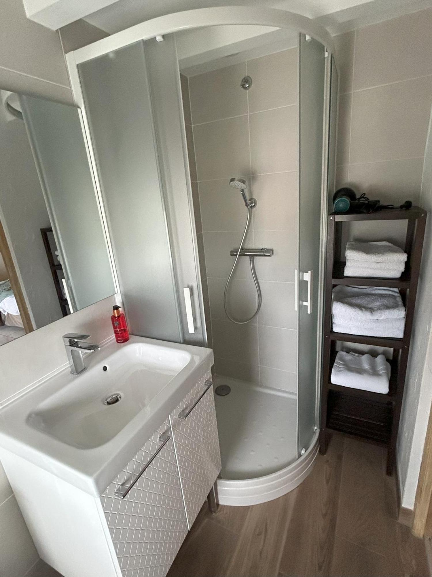 La Marelle Hotel Corberon Eksteriør billede